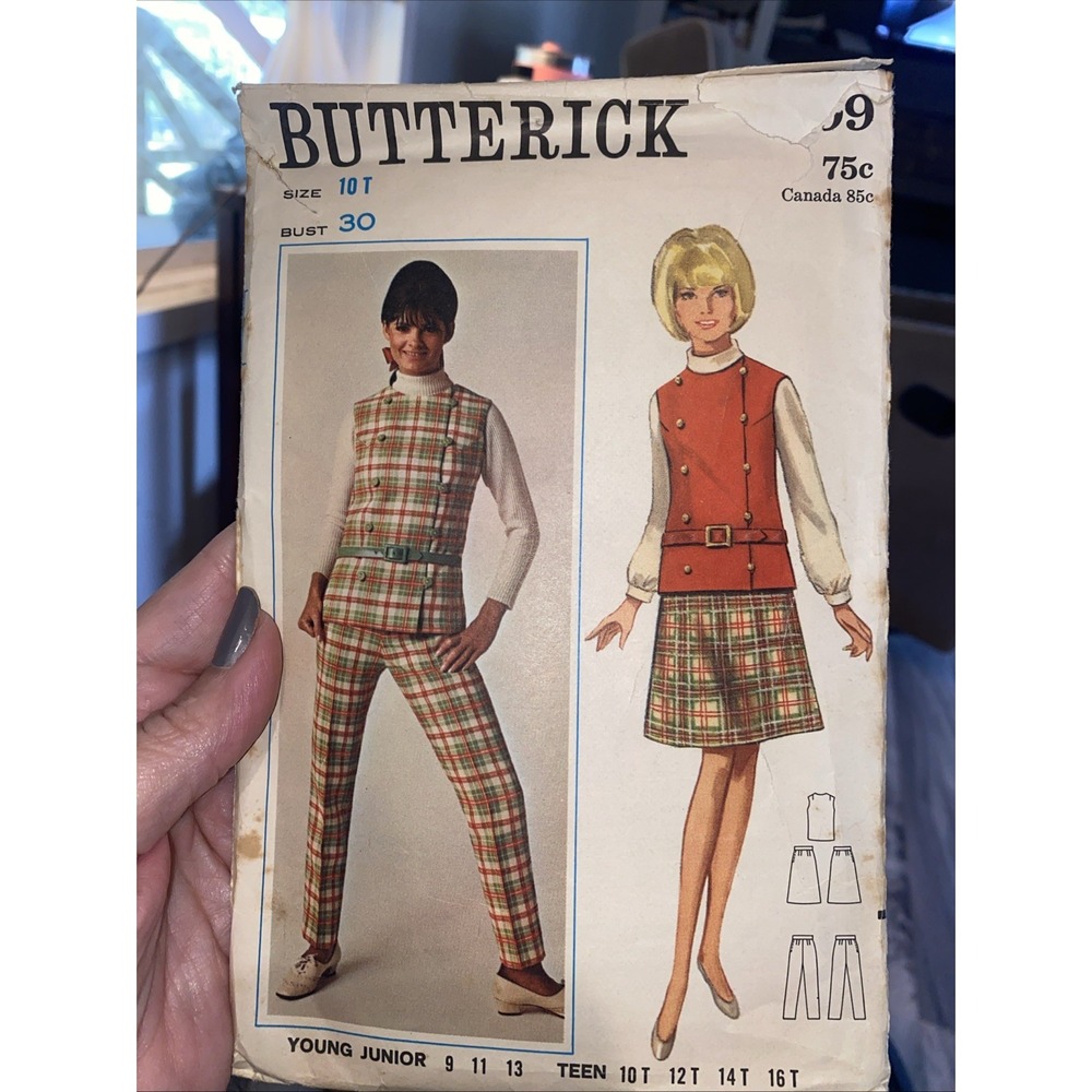 Vintage 70s Butterick 4499 Sewing Pattern Outfit Top Skirt Pants Size 10 Teens